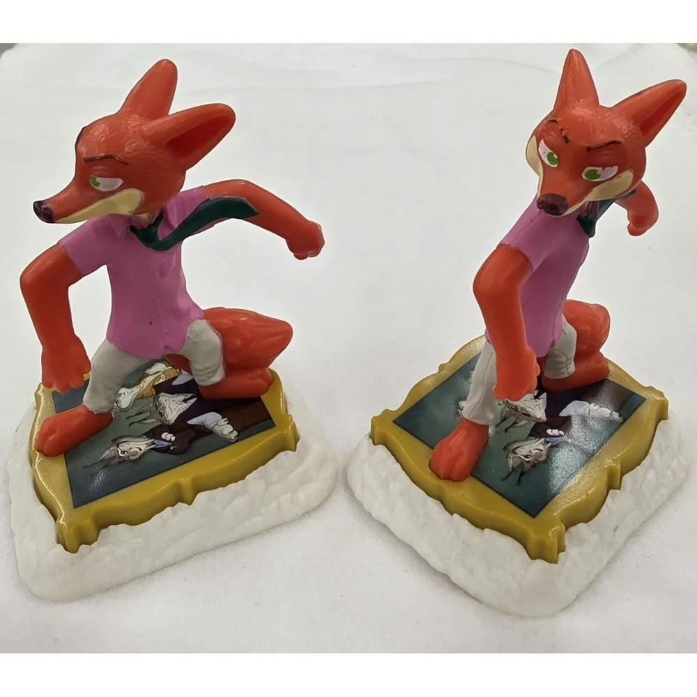 Zootopia 2 Fox Figurines  on Bases Orange/Purple/White Plastic lot of 2